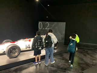233-3.jpg