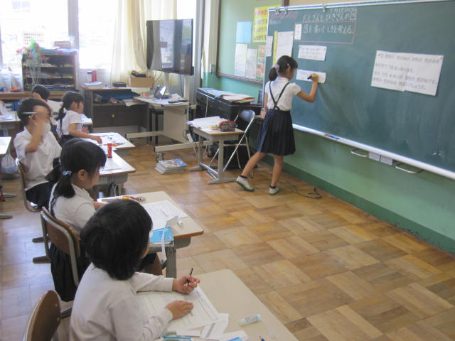 2028-3.jpg