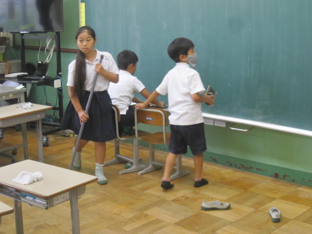 2037-3.jpg