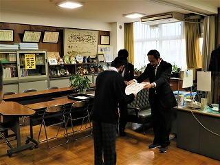 800-1.jpg