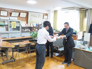 800-3.jpg