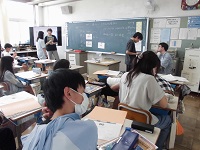 208-3.jpg