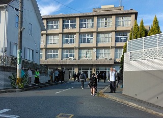 大津市立打出中学校 大津市立打出中学校 - Wikipedia