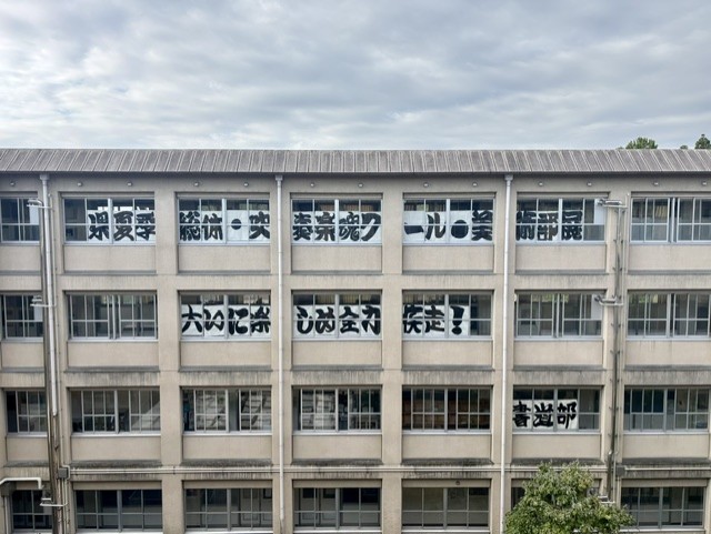 982-3.jpg