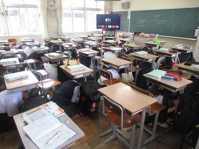993-2.jpg